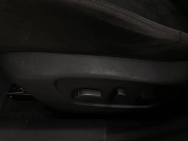 Nissan Rogue photo 24
