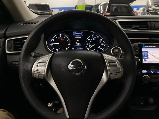 Nissan Rogue photo 22