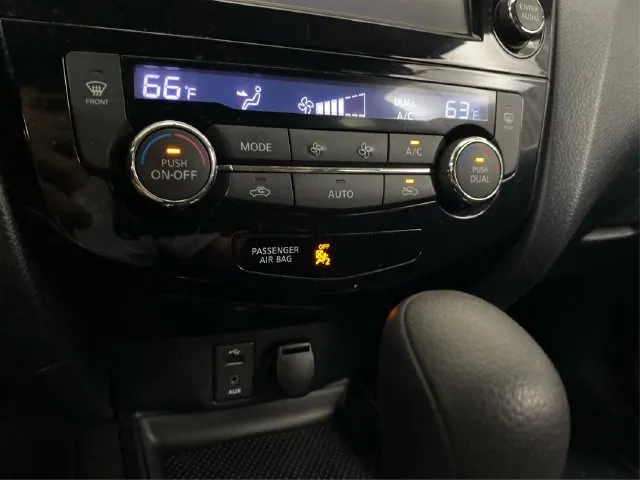 Nissan Rogue photo 31
