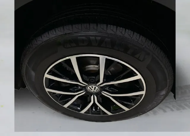 Volkswagen Tiguan photo 19