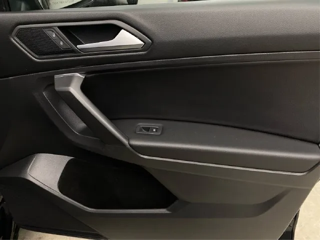 Volkswagen Tiguan photo 26