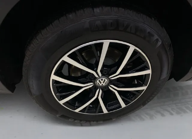 Volkswagen Tiguan photo 17