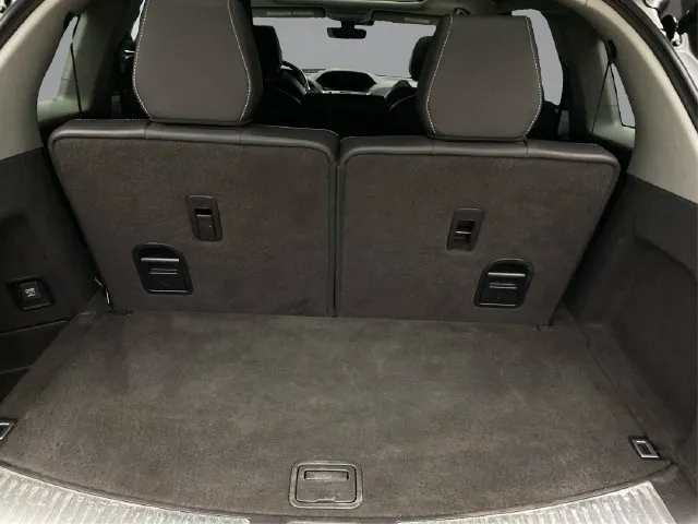 Acura MDX photo 15