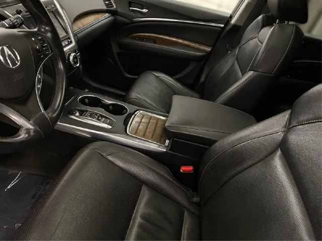 Acura MDX photo 10