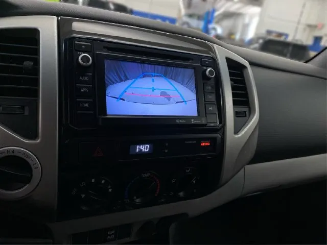 Toyota Tacoma photo 30