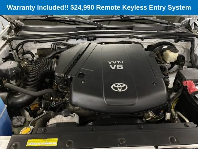 Toyota Tacoma photo 13