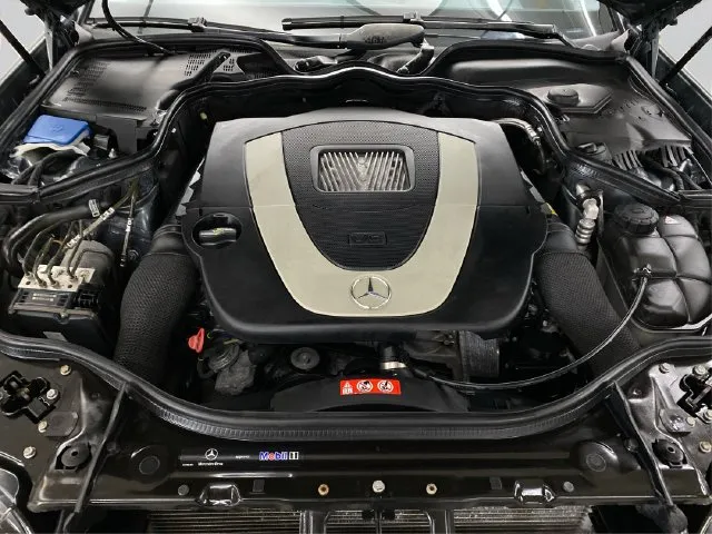 Mercedes-Benz E-Class photo 13