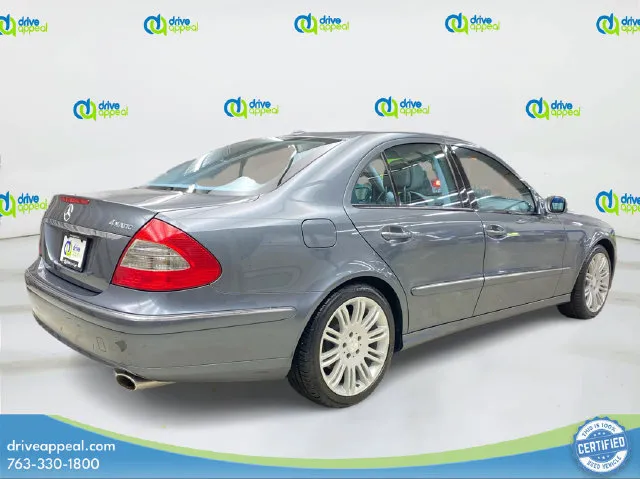 Mercedes-Benz E-Class photo 5