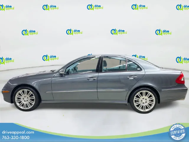 Mercedes-Benz E-Class photo 9