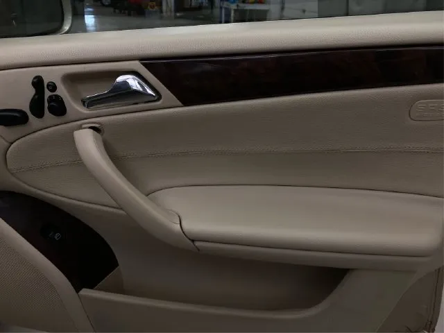 Mercedes-Benz C-Class photo 28