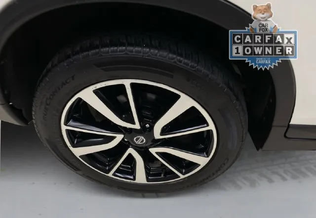 Nissan Rogue photo 18