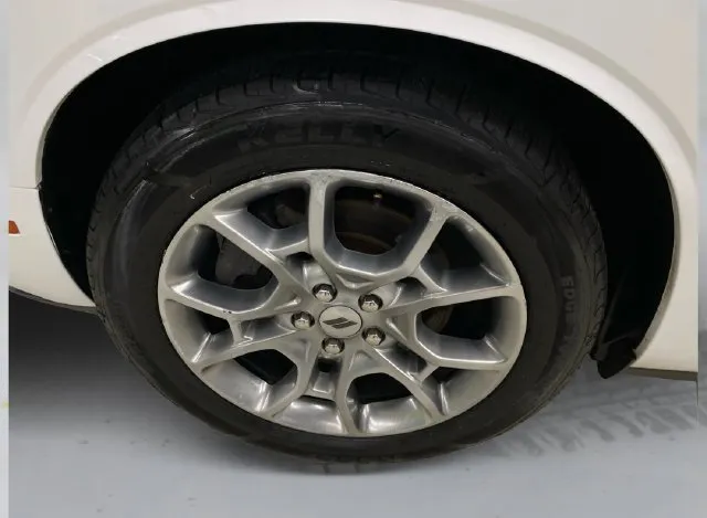 Dodge Challenger photo 19