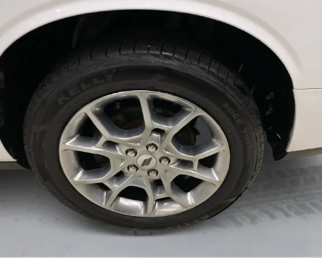 Dodge Challenger photo 18