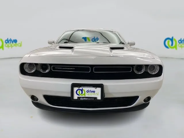 Dodge Challenger photo 15