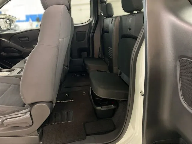 2023 Nissan Frontier S photo 4