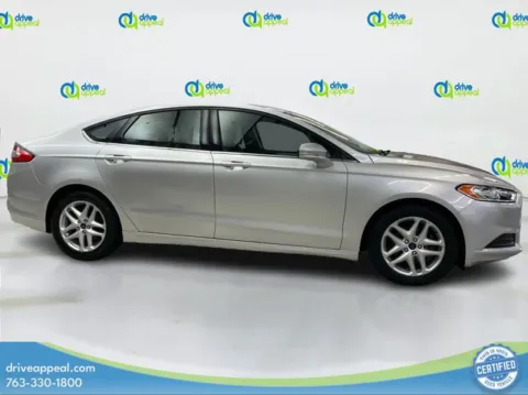 More photos of 2016 Ford Fusion SE at Drive Appeal Bloomington, MN