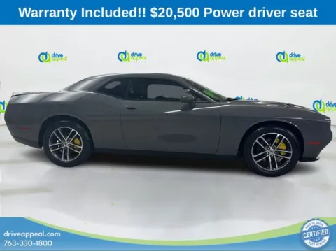 More photos of 2019 Dodge Challenger SXT at Drive Appeal Bloomington, MN