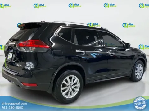 More photos of 2017 Nissan Rogue SV at Drive Appeal Bloomington, MN