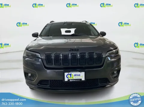 Photos of 2019 Jeep Cherokee Altitude for sale in Bloomington, MN at Drive Appeal Bloomington