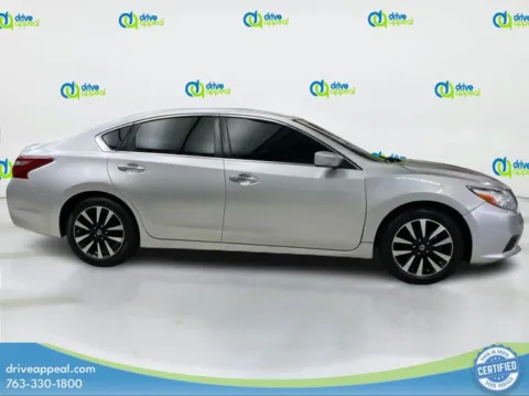 More photos of 2018 Nissan Altima 2.5 SV at Drive Appeal Bloomington, MN