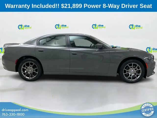2017 Dodge Charger SXT photo 2