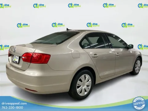More photos of 2014 Volkswagen Jetta 1.8T SE at Drive Appeal Bloomington, MN