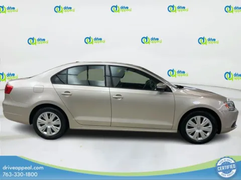 More photos of 2014 Volkswagen Jetta 1.8T SE at Drive Appeal Bloomington, MN