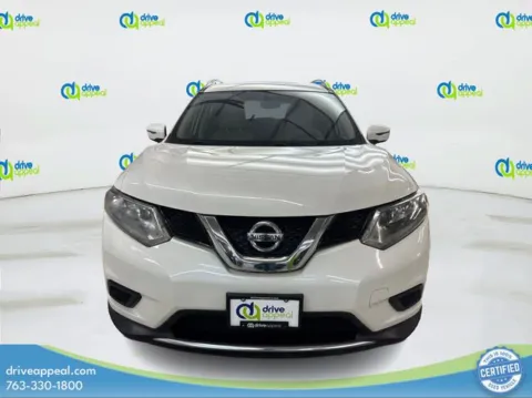 Photos of 2016 Nissan Rogue SV for sale in Bloomington, MN at Drive Appeal Bloomington