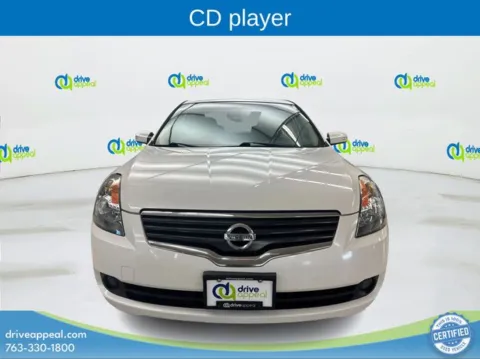Photos of 2009 Nissan Altima 3.5 SE for sale in Bloomington, MN at Drive Appeal Bloomington