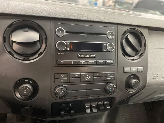 Ford F-250SD photo 27