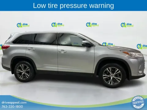 More photos of 2019 Toyota Highlander LE at Drive Appeal New Hope, MN
