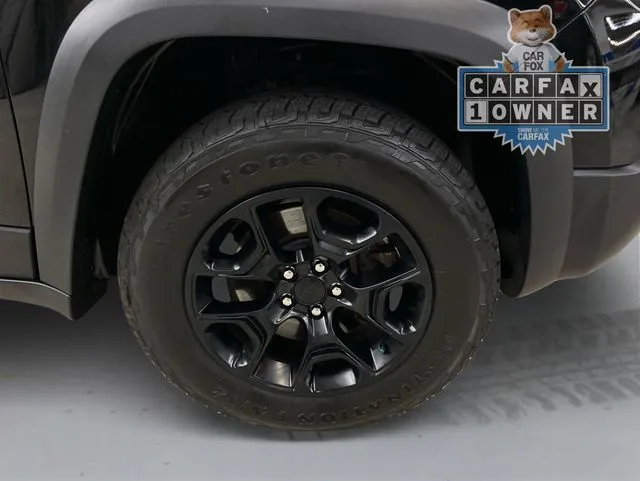 Jeep Cherokee photo 16