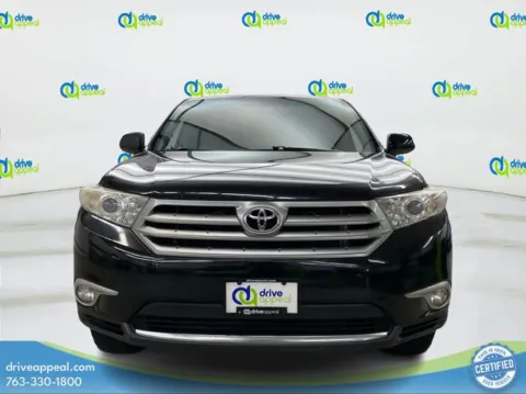 Photos of 2013 Toyota Highlander Base Plus V6 for sale in New Hope, MN at Drive Appeal New Hope