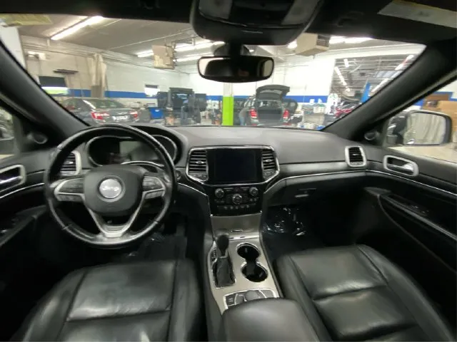 Jeep Grand Cherokee photo 30