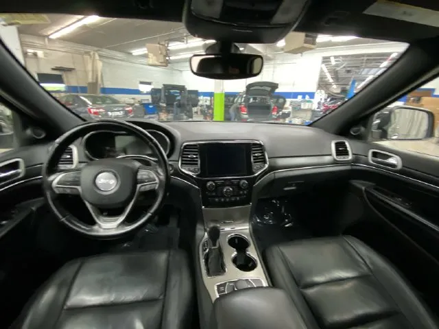 Jeep Grand Cherokee photo 29