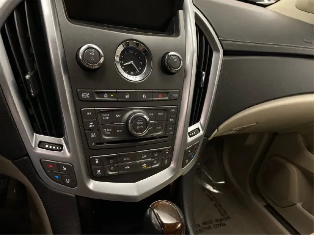 Cadillac SRX photo 33