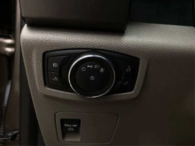 Ford F-150 photo 23