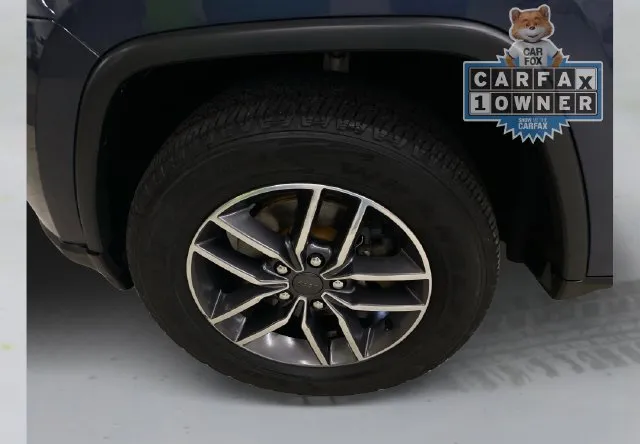 Jeep Grand Cherokee photo 19