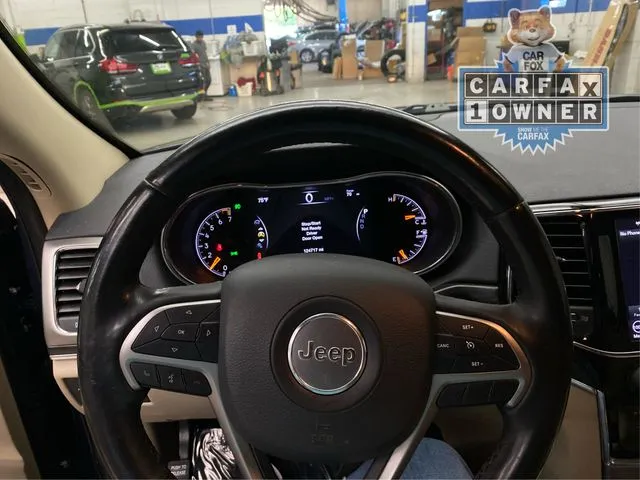 Jeep Grand Cherokee photo 22