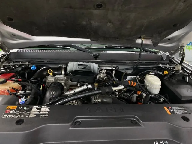 GMC Sierra photo 13