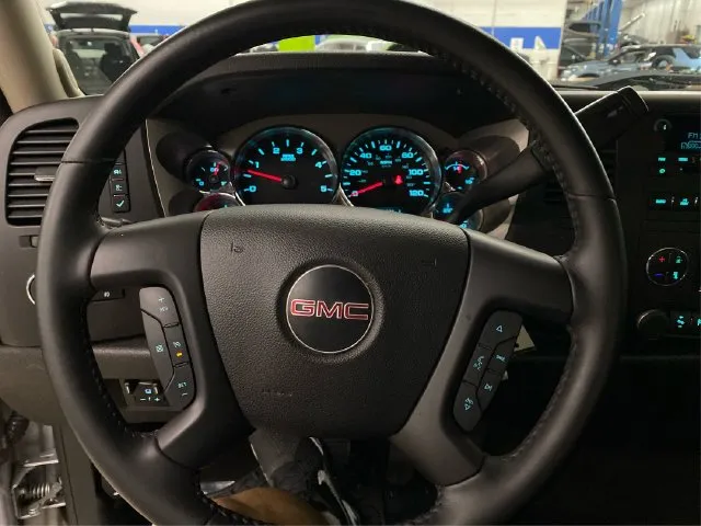 GMC Sierra photo 22