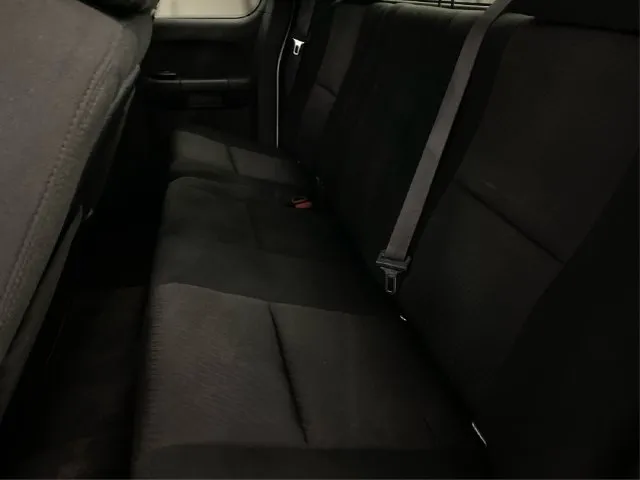 GMC Sierra photo 11