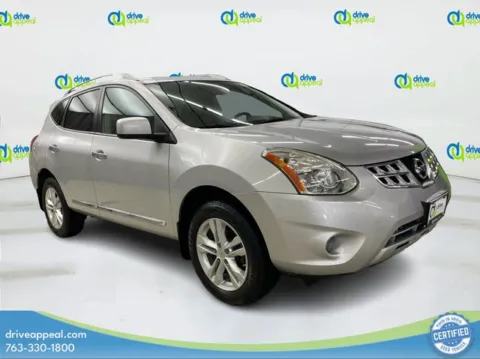 Silver 2013 Nissan Rogue SV for sale in New Hope, MN
