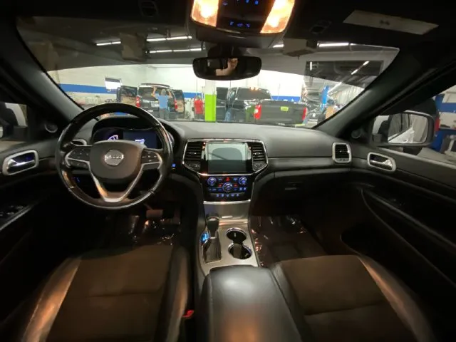 Jeep Grand Cherokee photo 29
