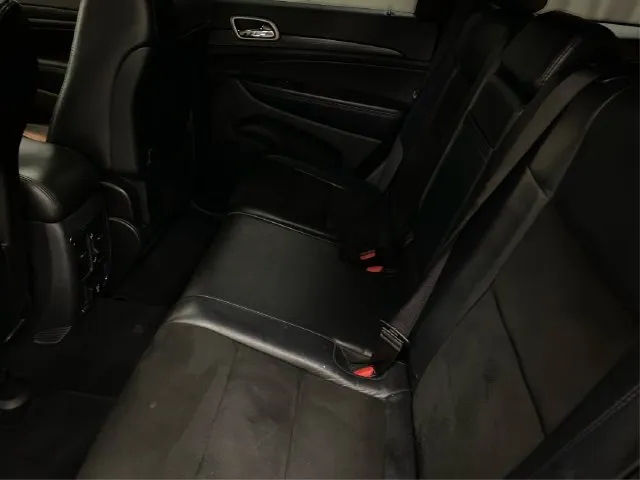 Jeep Grand Cherokee photo 11