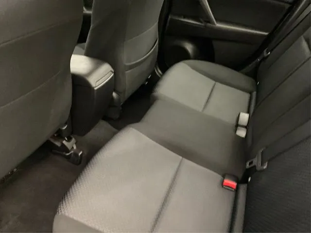 Mazda Mazda3 photo 11