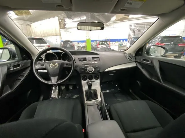 Mazda Mazda3 photo 26