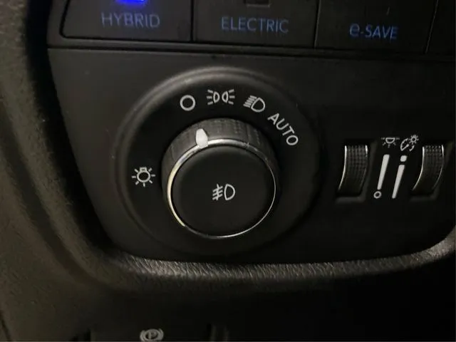 Jeep Grand Cherokee photo 24