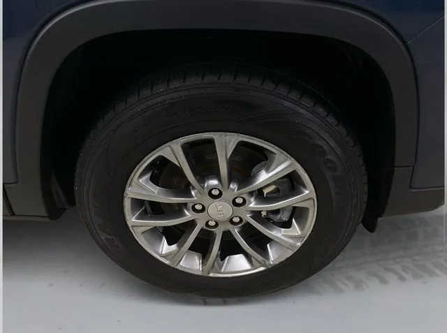 Jeep Cherokee photo 16