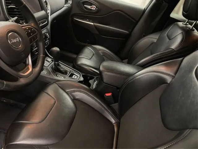 Jeep Cherokee photo 10